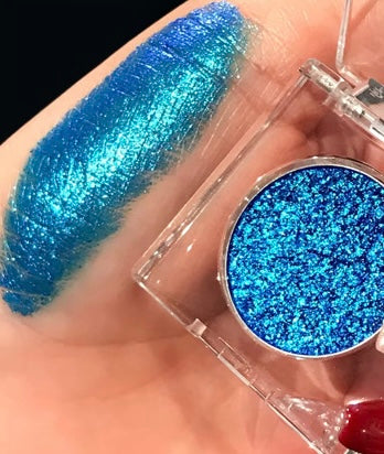 Encouraging Diamond Eyeshadow