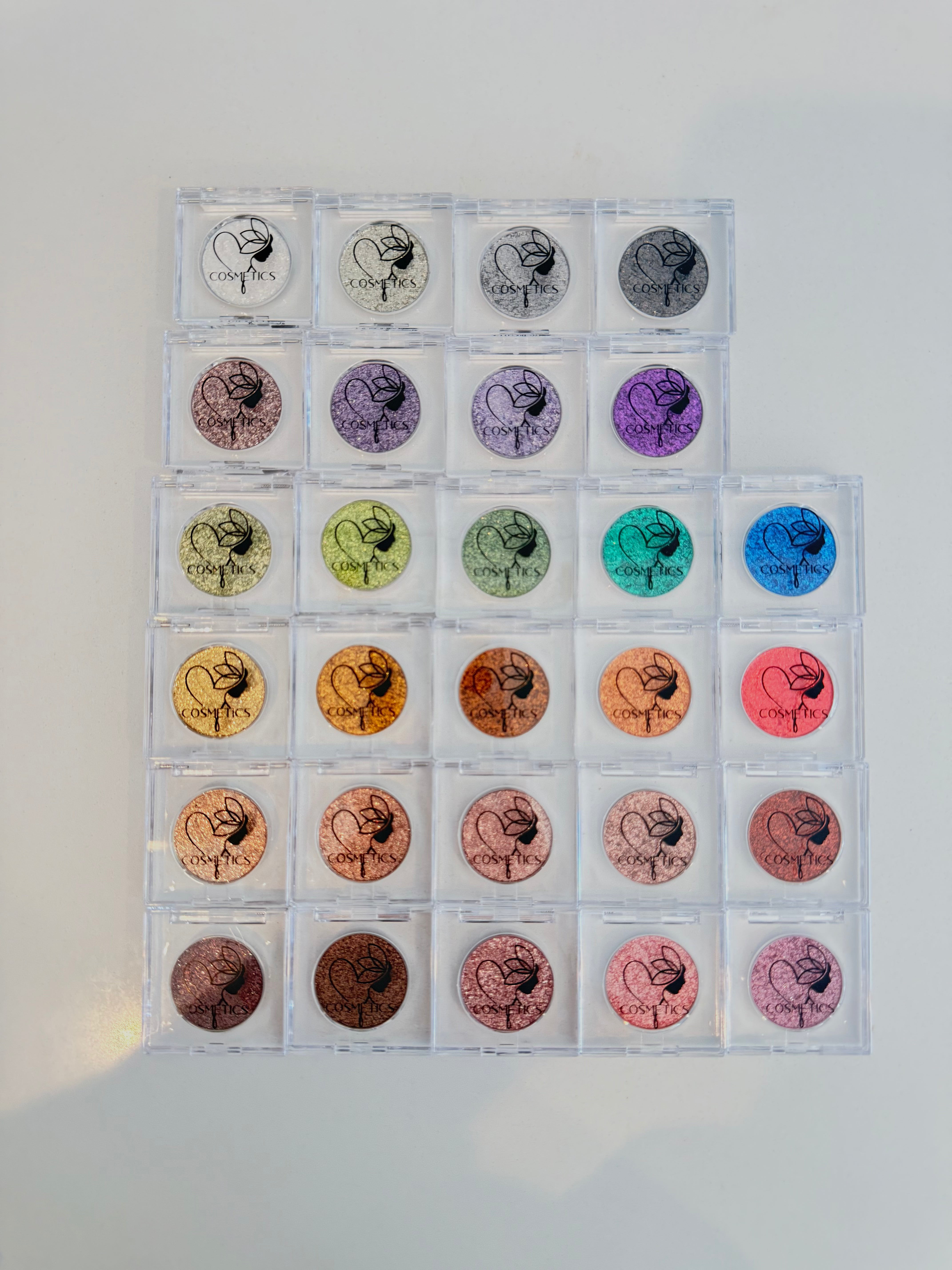 28 Pro MUA Diamond Eyeshadow Full Collection