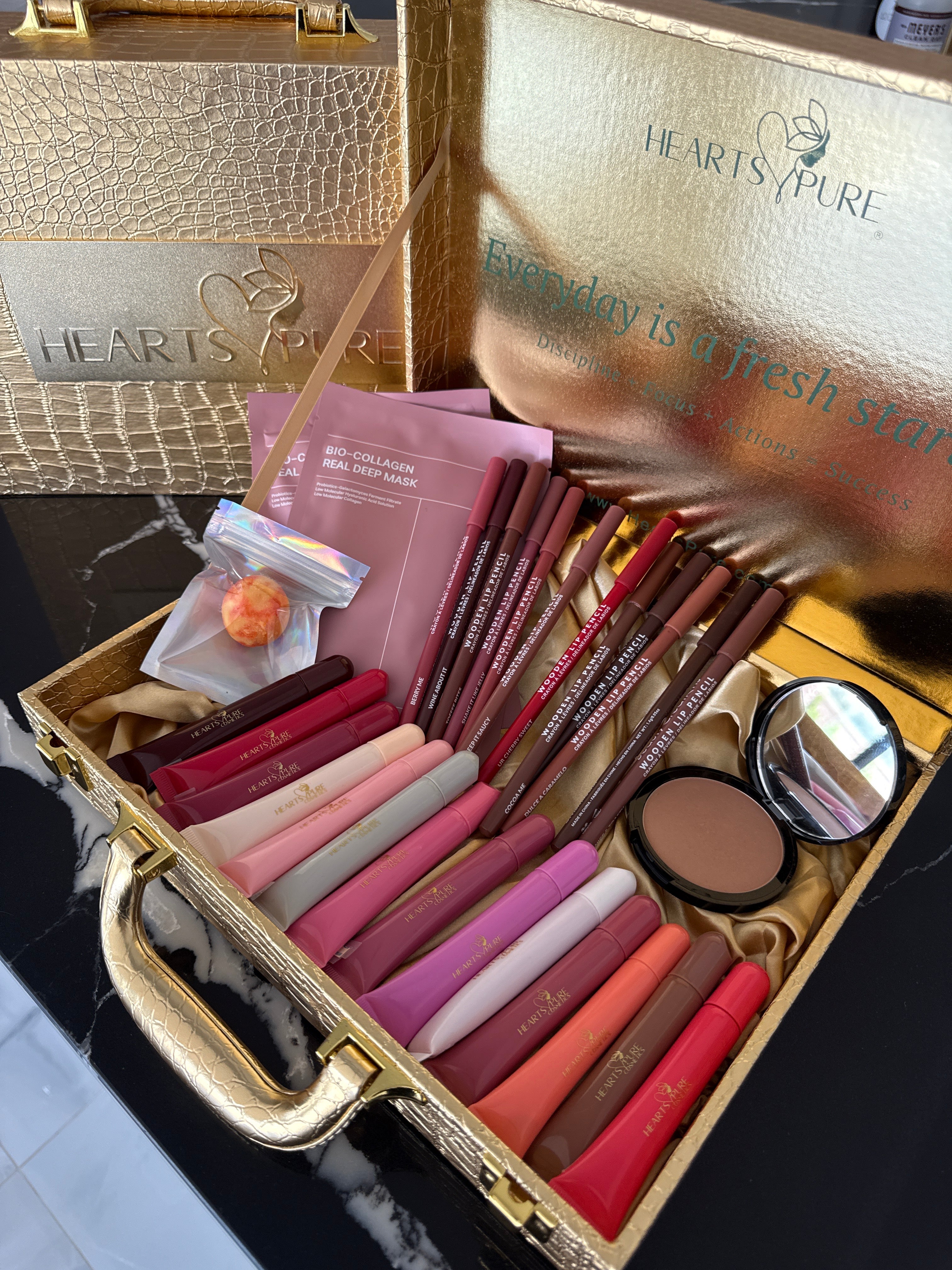 MEGA “30” Bundle Deal 12 Lipliner, 14 Lip Tint Gloss, 1 Secret Body Soap Sample Size, 2 Face Mask, 1 Bronzer Powder , 1 Gold Case