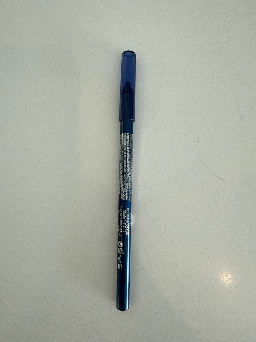 Blue Lipliner