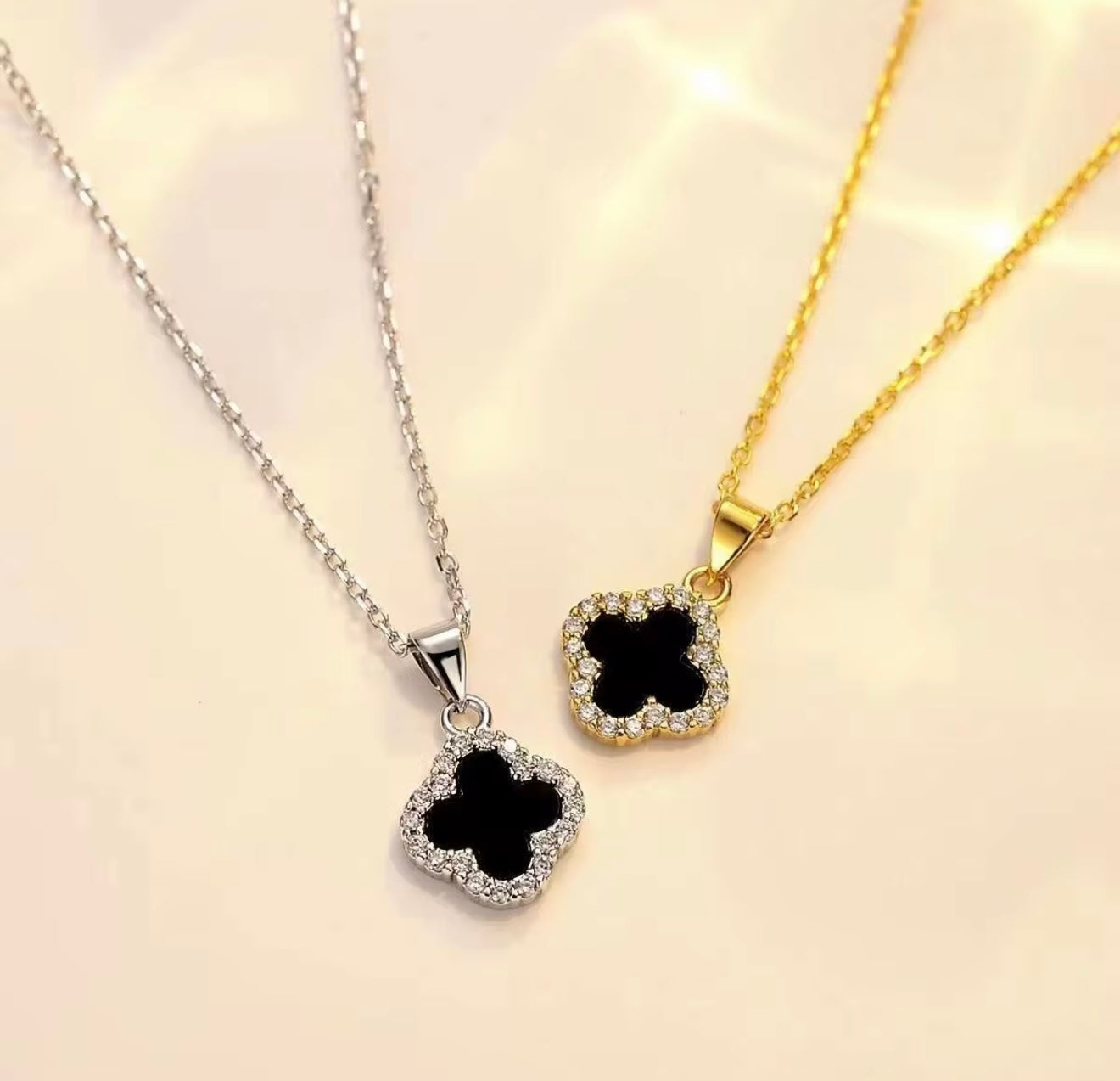 Silver or Gold Clover Jewelry set Necklace & Earrings