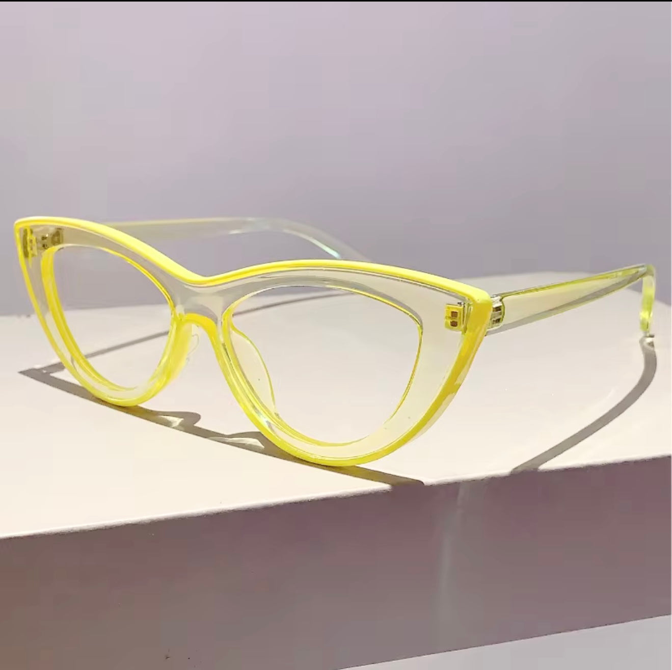 Cat Eye Eyeglasses Fashion Transparent Plastic Women Eyewear Wholesale Stylish Trending